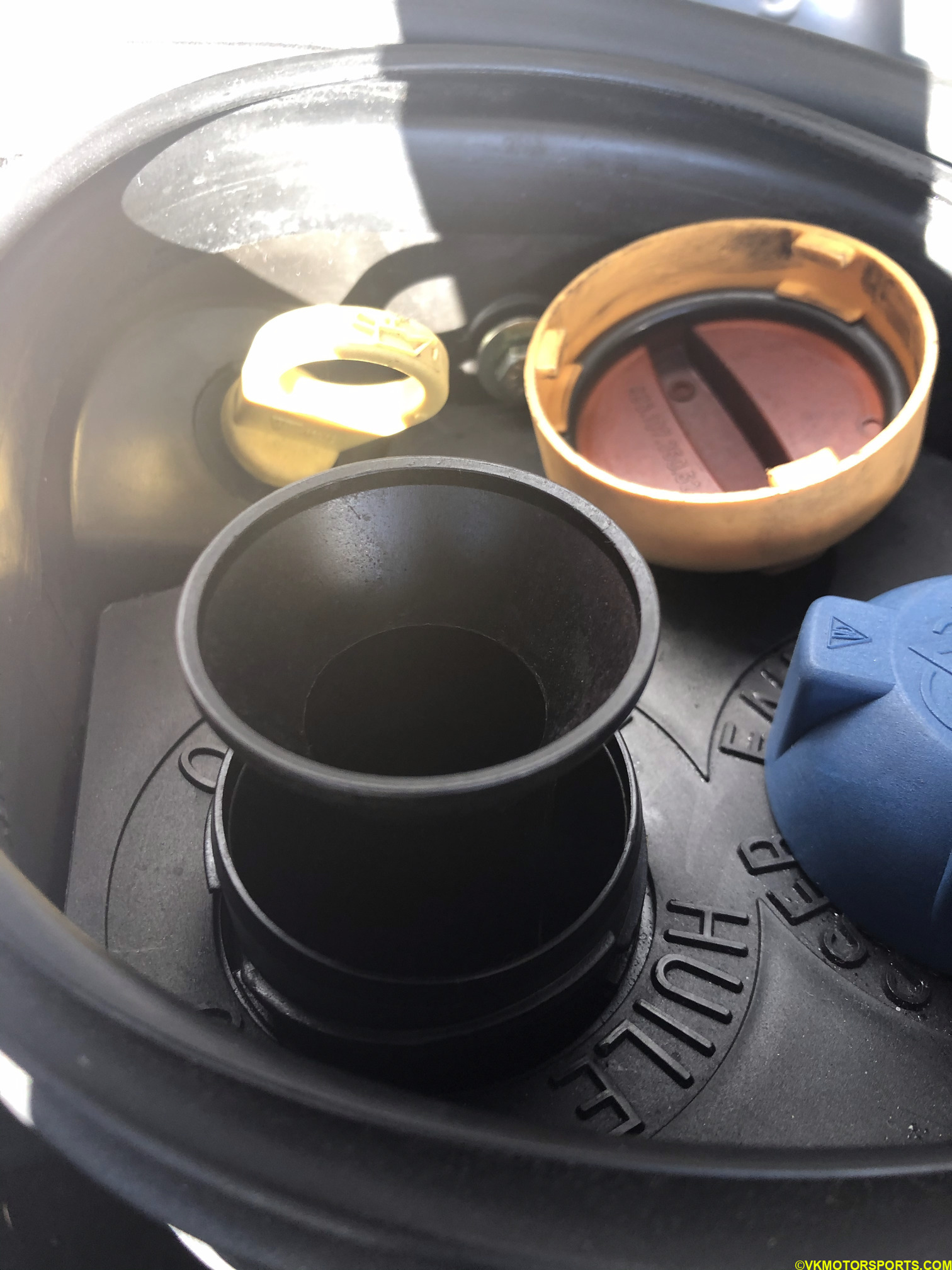 Figure 2. Open oil filler cap